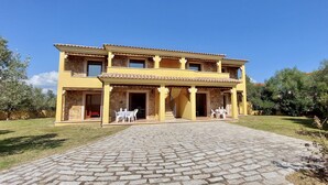 Front of property - Domus Pedra trilocali  con A.C (San Teodoro)