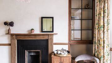 Superior Double or Twin Room | Free WiFi, bed sheets