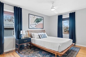 3 bedrooms, desk, iron/ironing board, travel crib