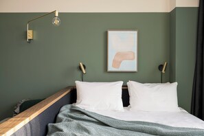 Ropa de cama de alta calidad, caja fuerte, escritorio
