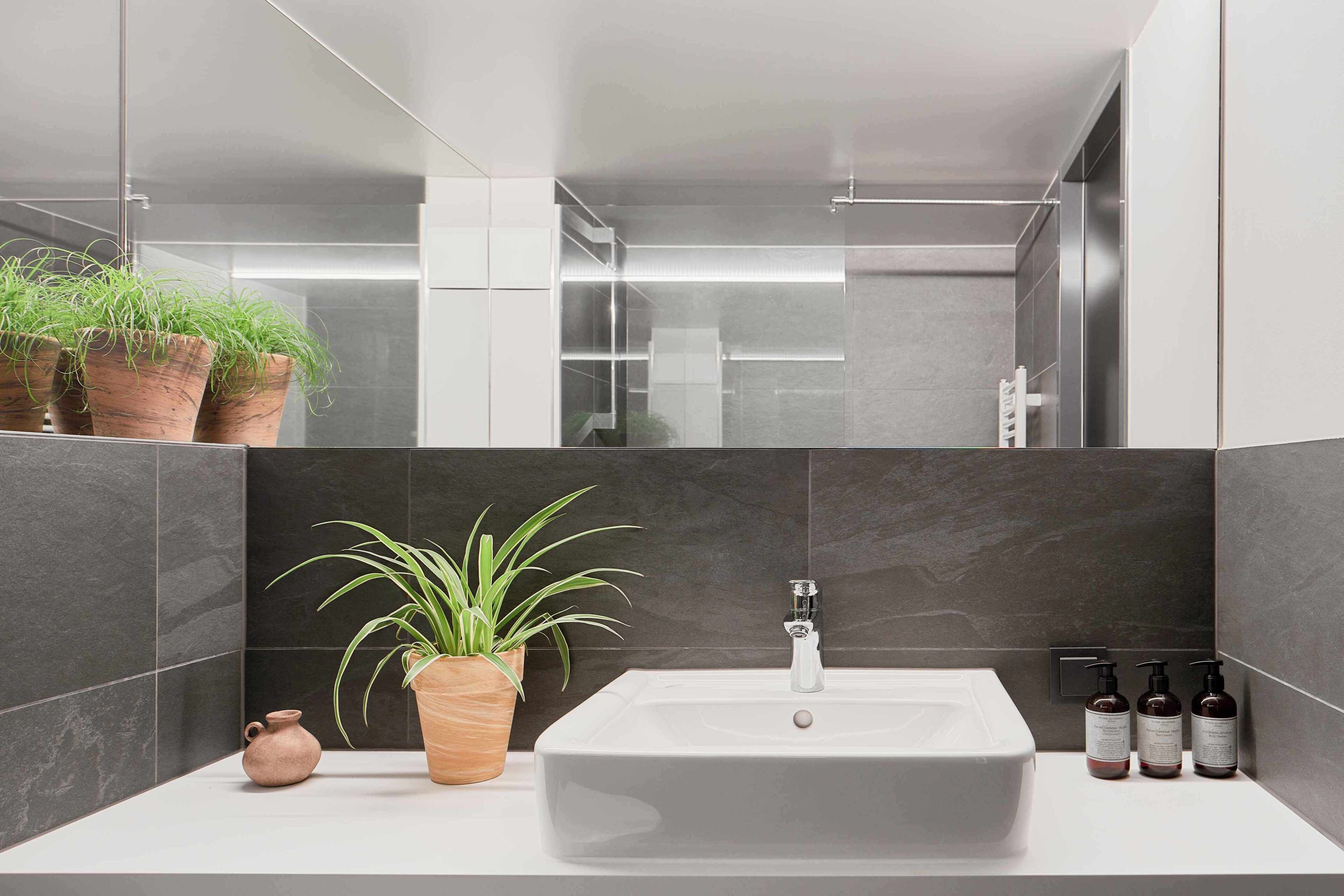 Rooftop Terrace Studio Panoramic View | Bathroom | Free toiletries, hair dryer, towels, soap