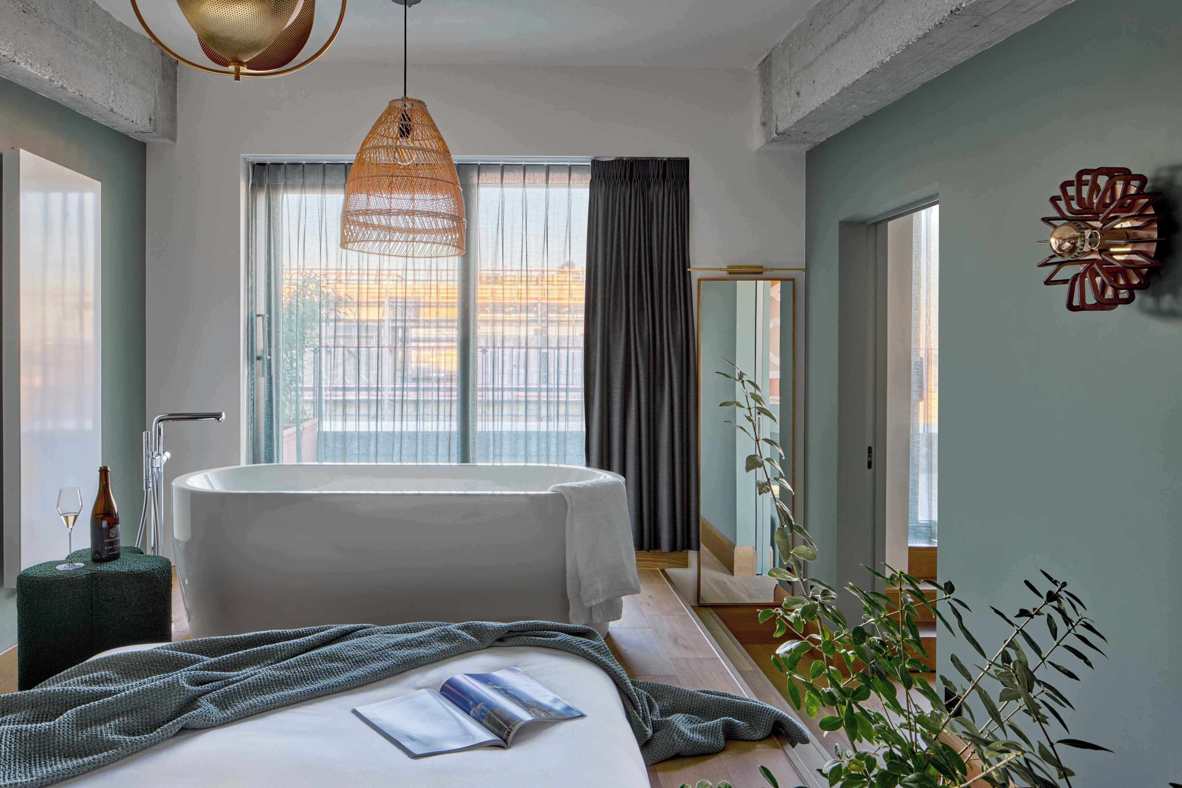 WunderLocke Penthouse Suite | Hochwertige Bettwaren, Zimmersafe, Schreibtisch