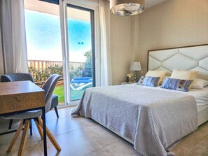 2 bedrooms, iron/ironing board, travel crib, free WiFi