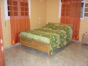 3 bedrooms - Apartment (Pointe-Noire)