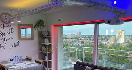 Jacuzzi, 5min city center, free parking, nice view