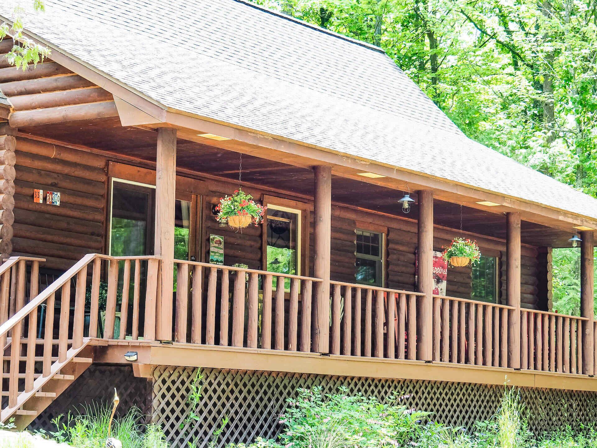 Log Cabin Oasis *10 Acres+Lake Access*