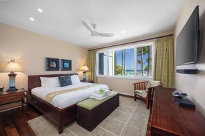4 bedrooms, desk, iron/ironing board, travel crib