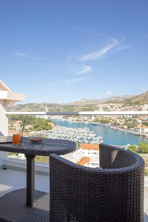 Leilighet (Two Bedroom Apartment with Balcony an) | Utsikt fra rommet