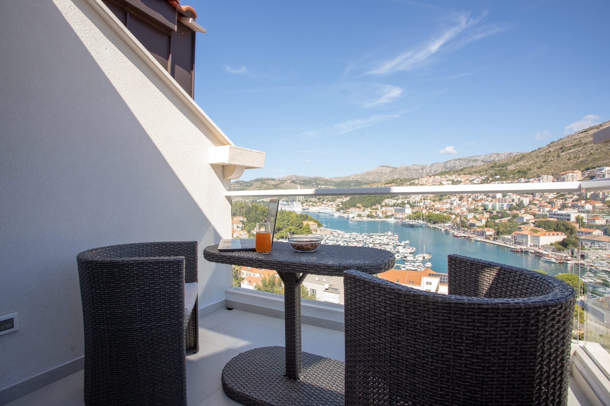 Apartment (Two Bedroom Apartment with Balcony an) | Balcony