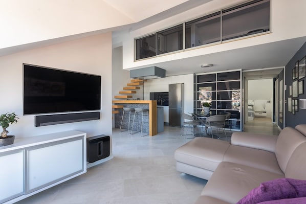 Apartment (Two Bedroom Apartment with Balcony an) | Living room