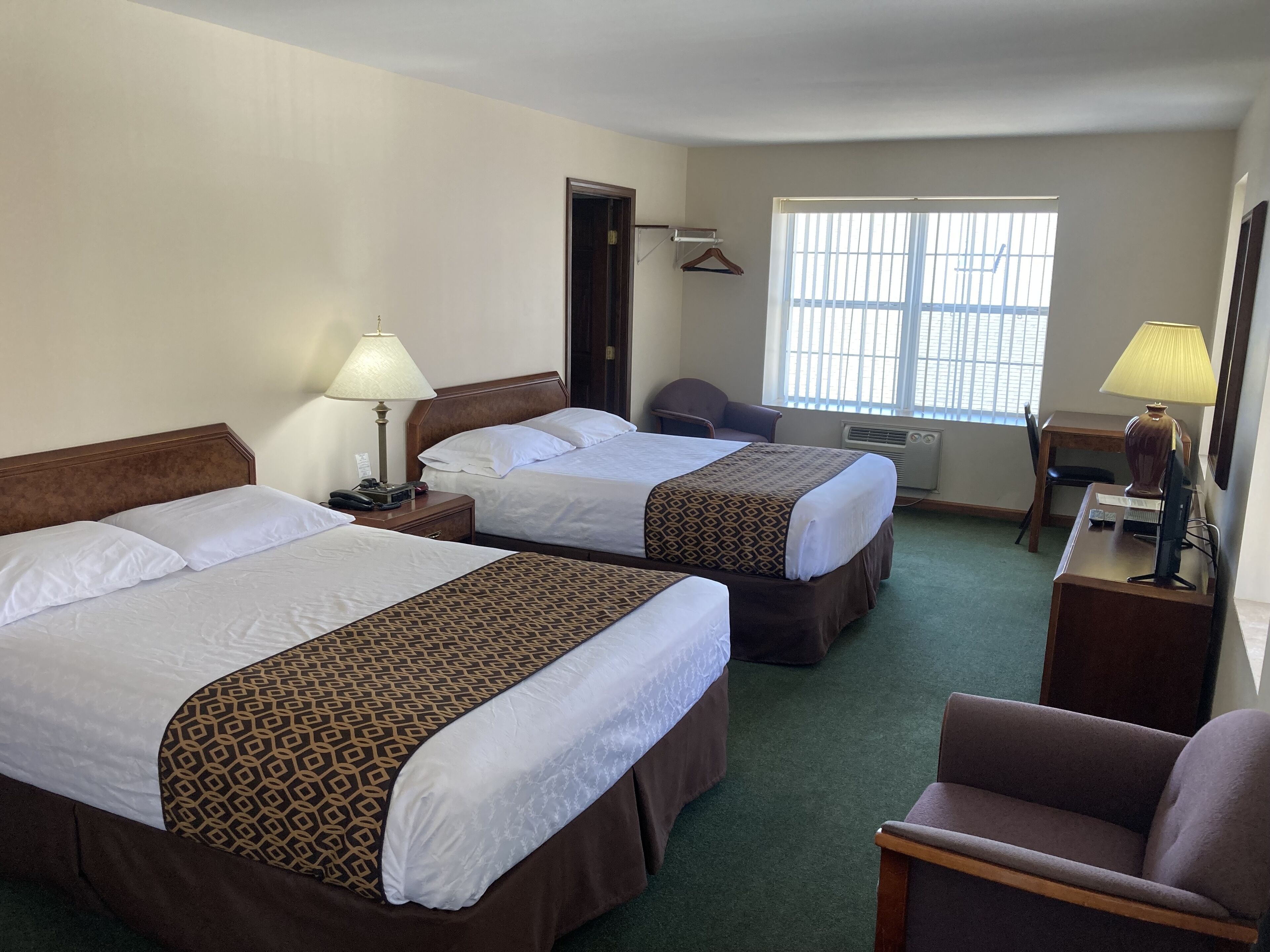 Hotel Pratt- Downtown Cooperstown NY- In the heart of Cooperstown 