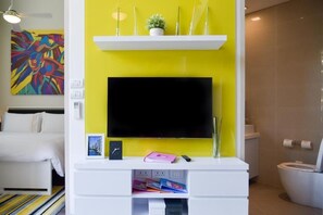 2 多间卧室、免费 WiFi、床单