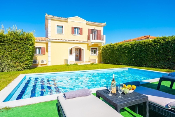 Beautiful villa with private pool and terrace