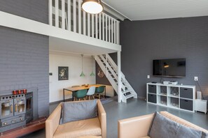 Tv och eldstad