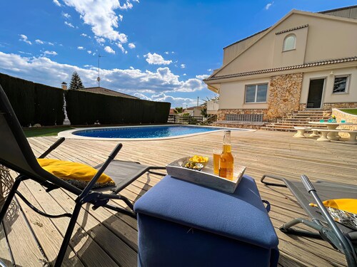 Villa Palmeral: Piscina, Gran Jardin, Barbacoa, Parking