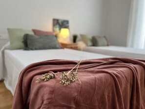 6 Schlafzimmer, Bügeleisen/Bügelbrett, Reisekinderbett, kostenloses WLAN