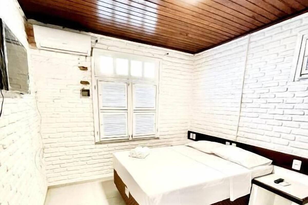 Chalet | Desk, laptop workspace, free WiFi, bed sheets