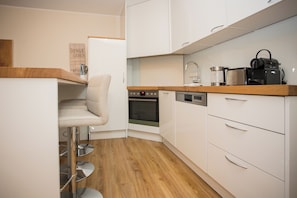 Fridge, dishwasher, highchair