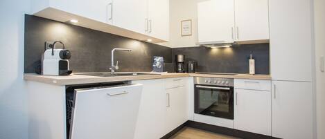 Fridge, oven, dishwasher, toaster