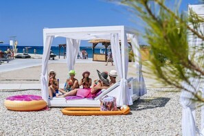 On the beach - Apartments in Zaton Holiday Resort with pool (Zaton-Nin)