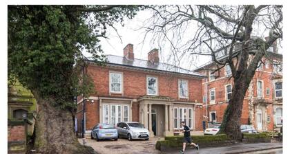 Sublime Stays Pet-friendly Apartment in Derby