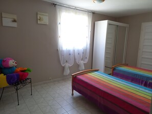 4 bedrooms, in-room safe, iron/ironing board, travel cot