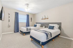 3 bedrooms, desk, iron/ironing board, travel cot