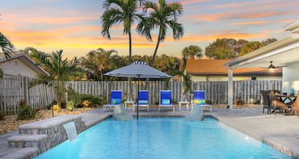 Walk to Beach-Heated Pool-Game Room-Beach Gear