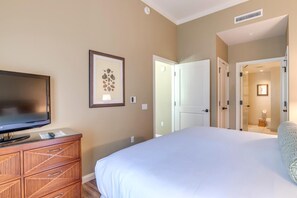 2 bedrooms, premium bedding, iron/ironing board, travel cot - KBM Resorts | FREE CAR | Honua Kai Konea | Remodeled 2-Bedroom Condo with Easy Pool Access! HKK-104 (Lahaina)