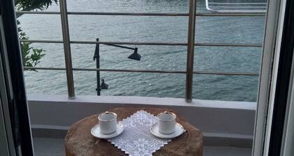 Ilio Socrates Triple room with sea view.