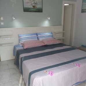 1 chambre, accès au Wi-Fi (inclus), literie fournie