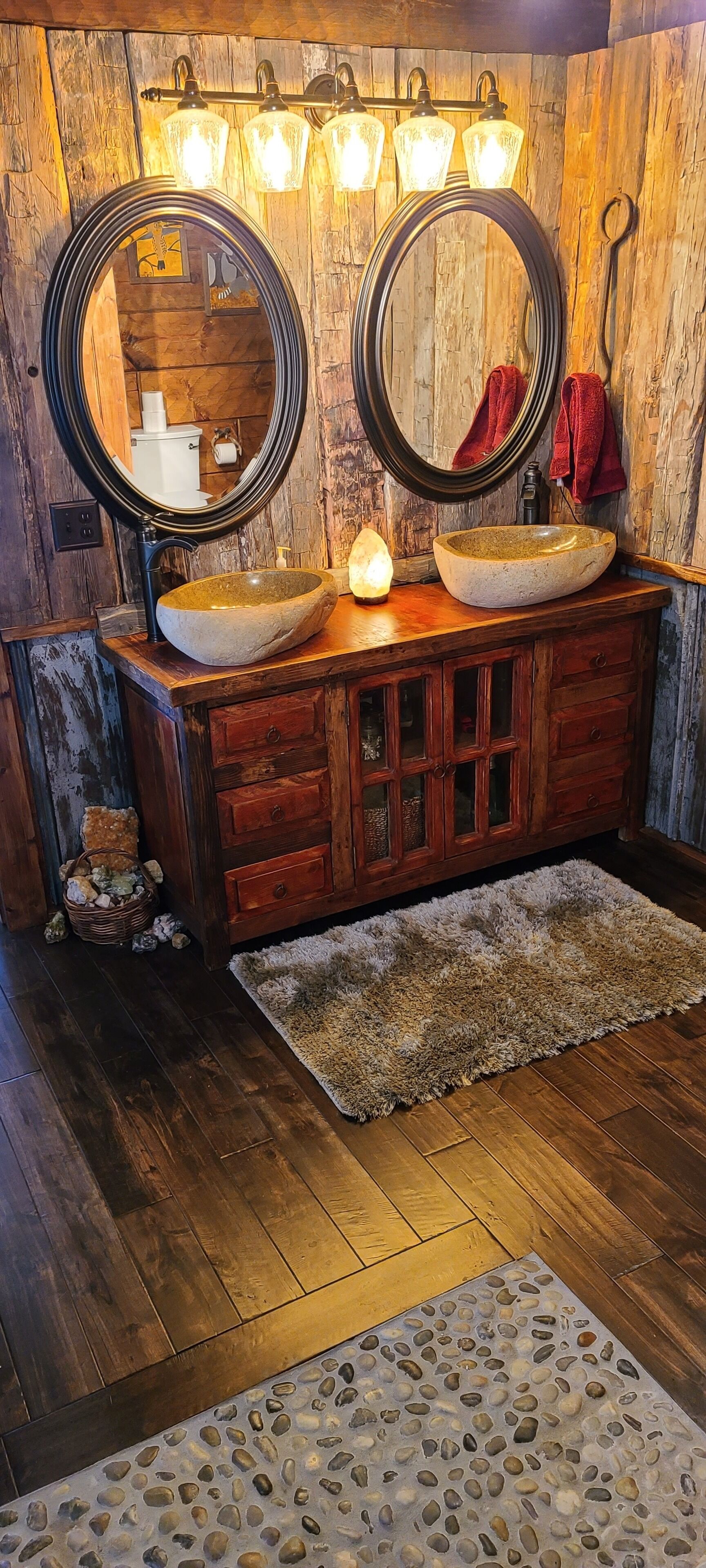 Beautiful and Secluded Private Mountain Retreat