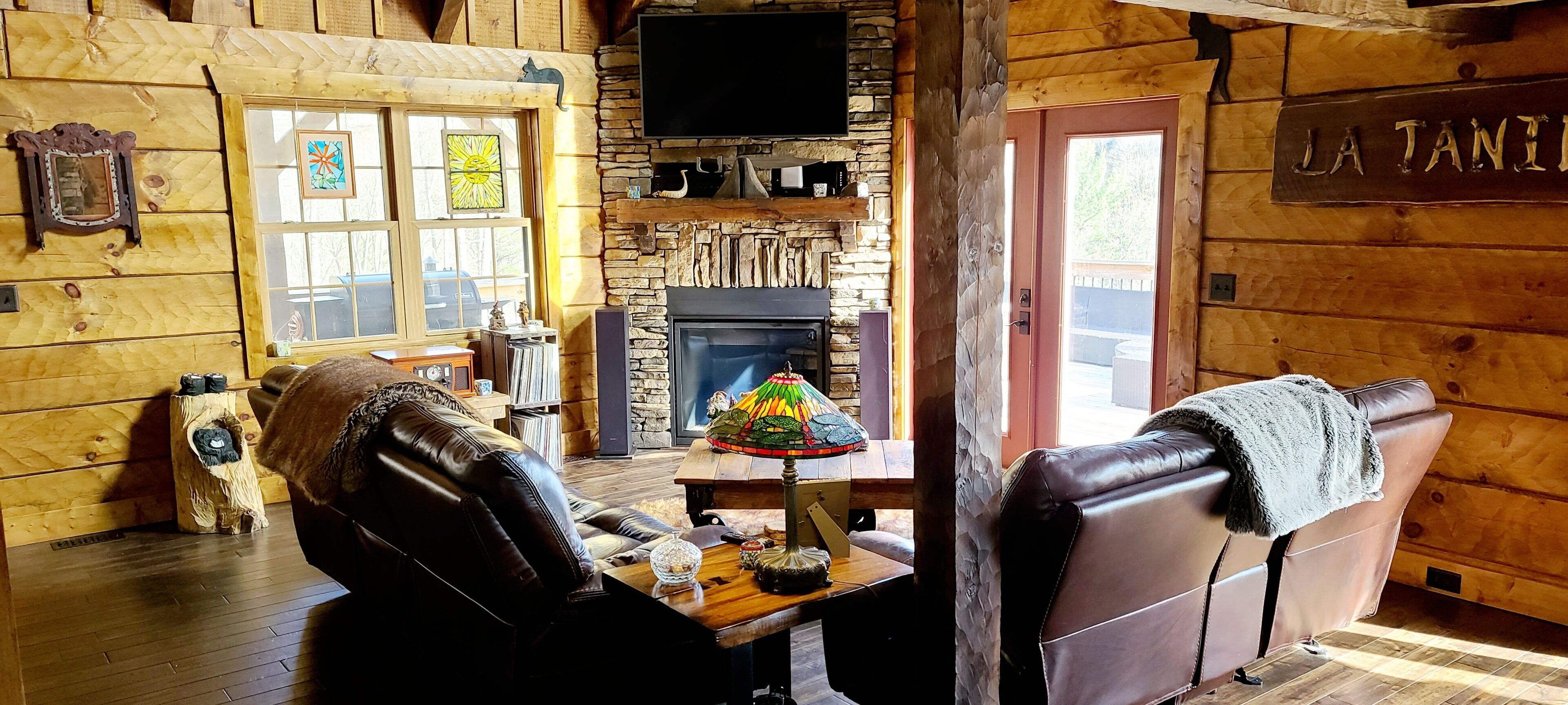 Beautiful and Secluded Private Mountain Retreat