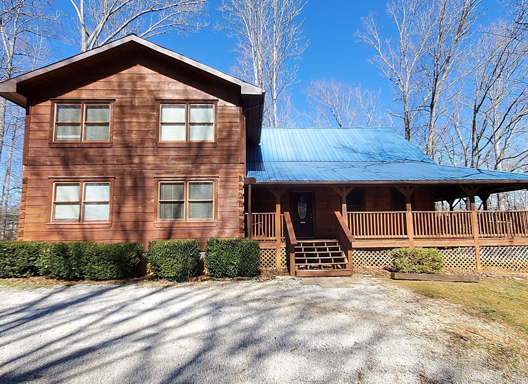 Bear Footin' - Cheerful 8 BR / 4 Bath w/hot tub!