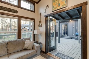 Smart TV, fireplace, books