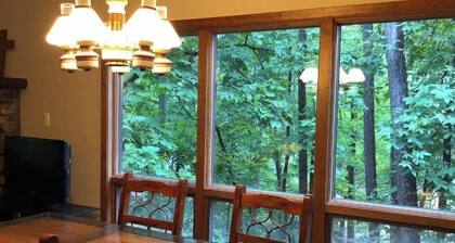 Judy's Condo in the Forest at Lake Ouachita