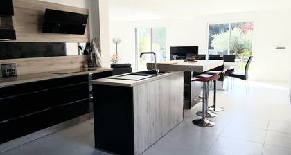 Maison de l'Olivier in the heart of the Golfe du Morbihan