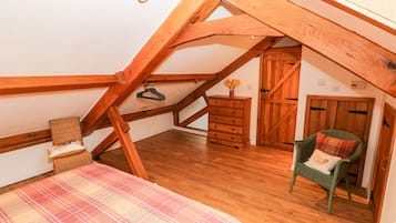 Cottage | 4 bedrooms, individually decorated, individually furnished, free WiFi