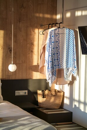 Junior Suite | In-room safe, free cribs/infant beds, free WiFi, bed sheets - Sani Verde (Kassandra)