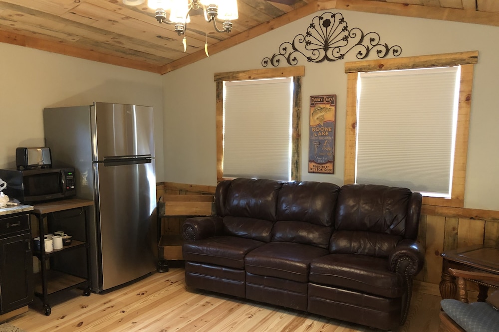 Magnolia Cabin