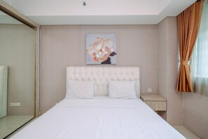 2 bedrooms, free WiFi, bed sheets - Well Appointed 2BR at Kemang Village Apartment (Jakarta)
