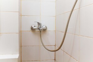 Rum | Badrum | Dusch, gratis toalettartiklar och handdukar