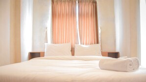 Room - Best Deal and Comfort Big Studio at Green Pramuka City Apartment (Jakarta)