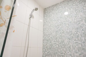 Bathroom - Cozy Stay Studio Apartment at Nine Residence (Jakarta)