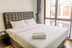 1 bedroom, free WiFi, bed sheets - Simply Cozy 1BR at Asatti Apartment (Pagedangan)