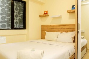 1 bedroom, free WiFi, bed sheets - Cozy Living and Tidy 1BR Meikarta Apartment (Cikarang)