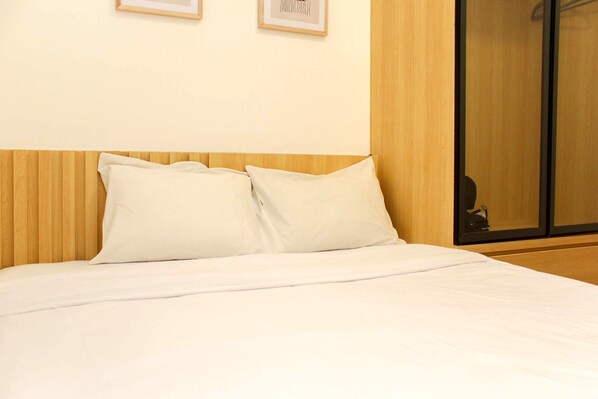 Room | 2 bedrooms, free WiFi, bed sheets