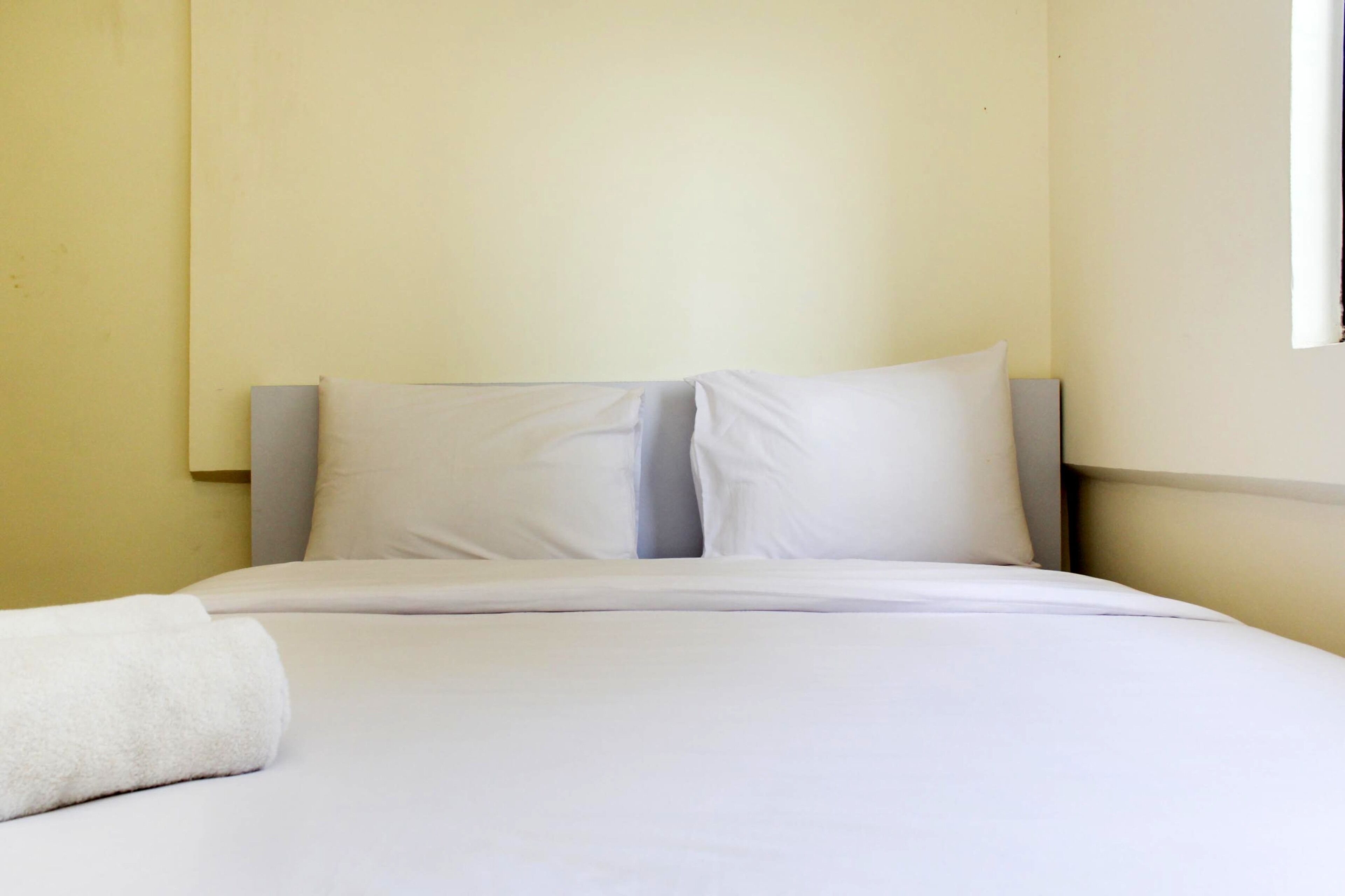 Spacious 2BR with Kitchen Room at Meikarta Apartment