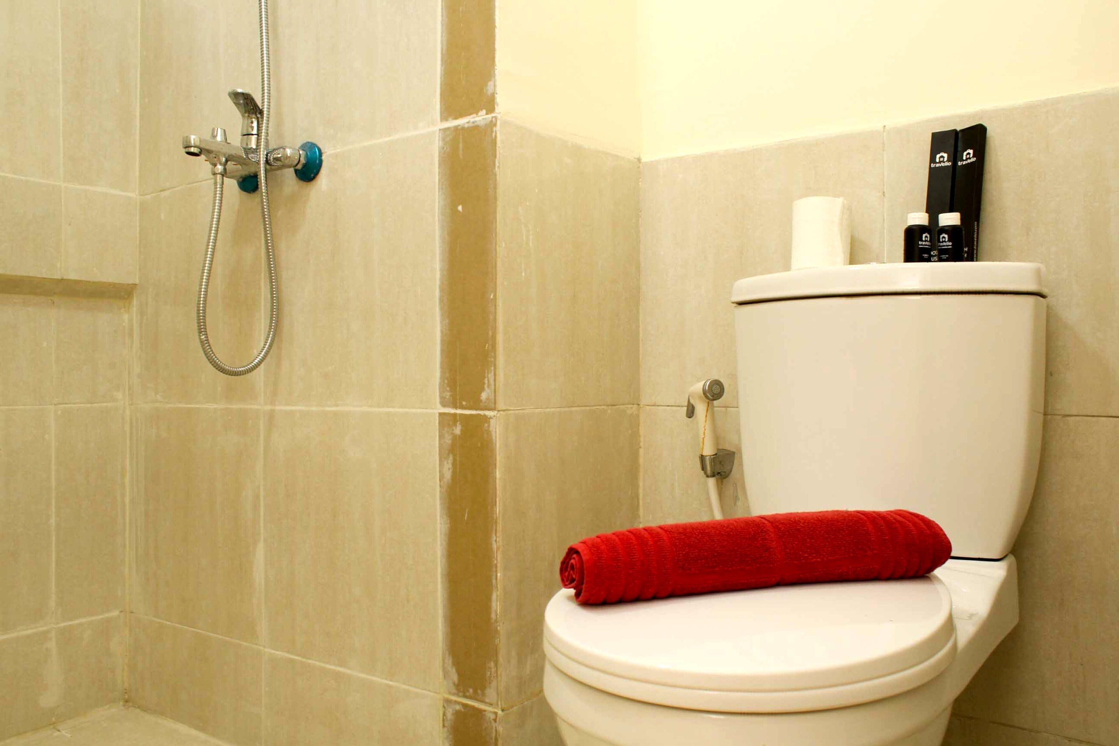 Spacious 2BR with Kitchen Room at Meikarta Apartment