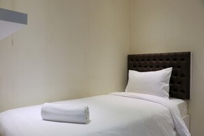 Room | 2 bedrooms, free WiFi, bed sheets